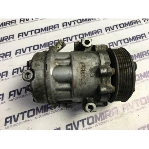 Компрессор кондиционера Opel Combo 1.3 CDTI 2001-2011 13106850